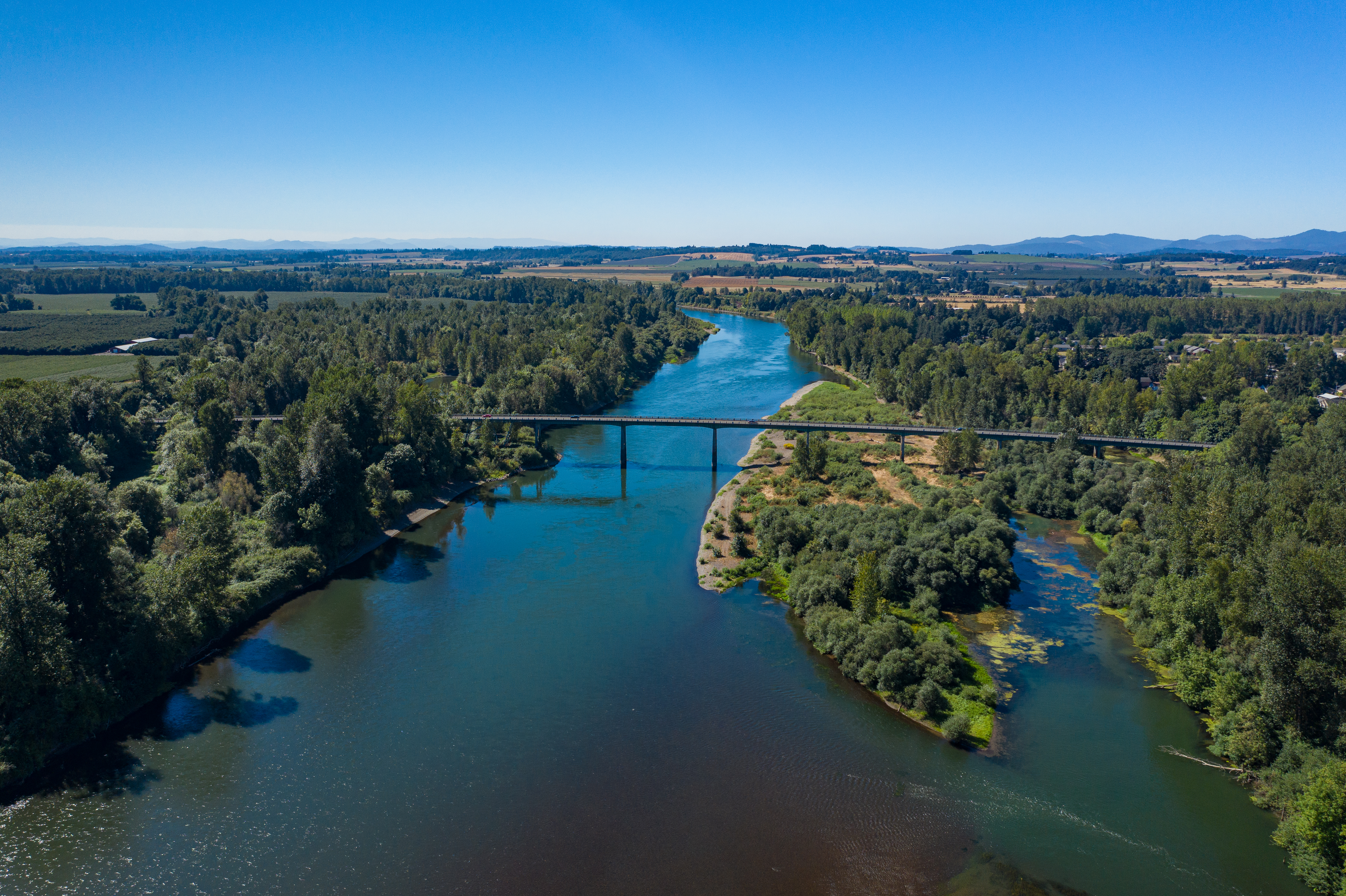 Birds eyes view of the Willamette River.